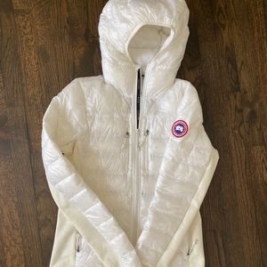 Canada Goose Hybridge Lite Hooded Down Jacket